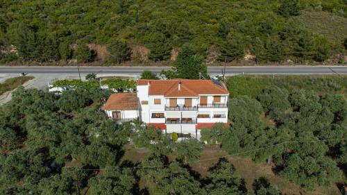  Studios Elena, Unterkunft in Skala Rachoniou