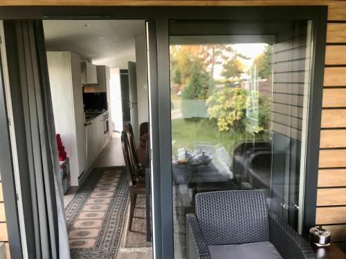 Balkons/terase, Mobilheim im Amazonas Camp - viel Platz und Komfort in Düvier