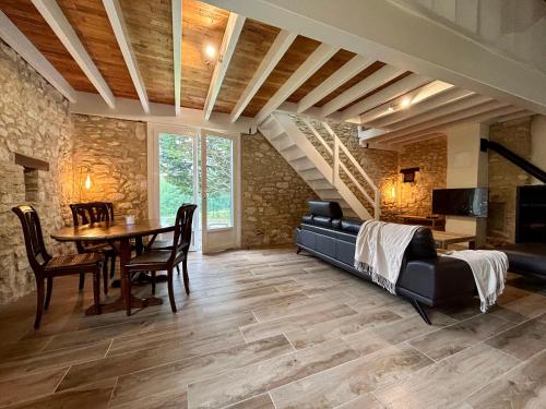 Gite de La Rastelle au coeur de la nature gîte à louer Esclottes