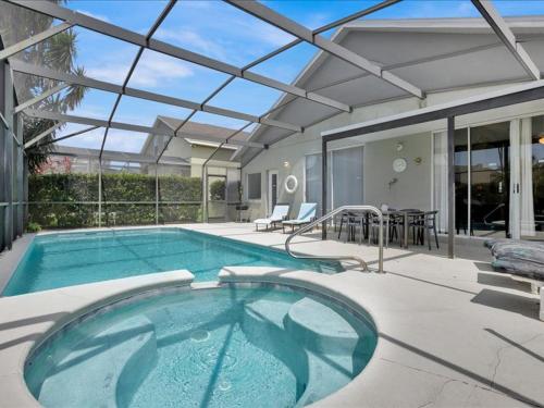 South Facing Pool Spa- Minutes To Disney