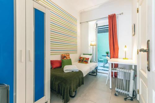 ALM- Spacious. Sunny. Patio. Quiet area. FAST WIFI - image 4