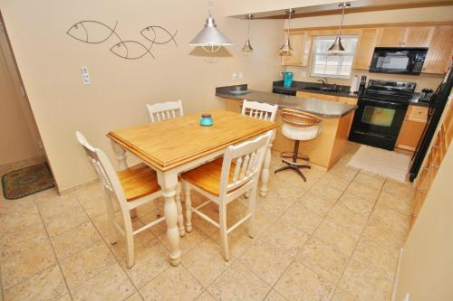 Colony Beach Club 205 in New Smyrna Beach, USA