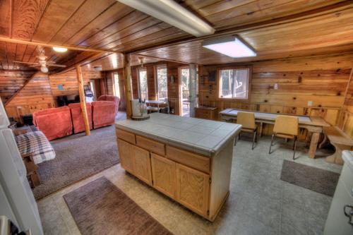 sequoia National Forest CabinH in 韋博歐查德