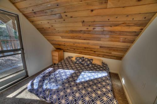 sequoia National Forest cabin H - image 11