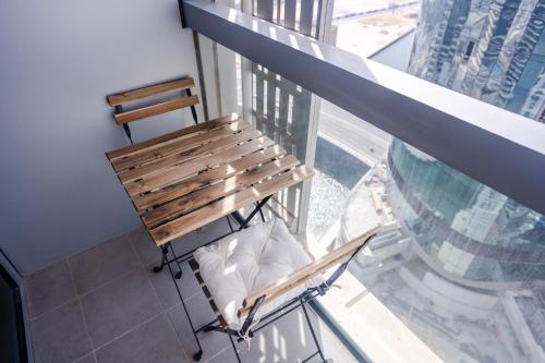 Nasma Luxury Stays - Cayan Tower - image 3