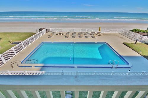 Oceanside Village D2 in New Smyrna Beach, USA
