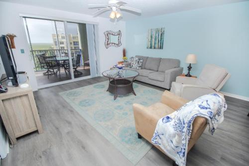 Oceanwalk 15-502 in New Smyrna Beach, USA