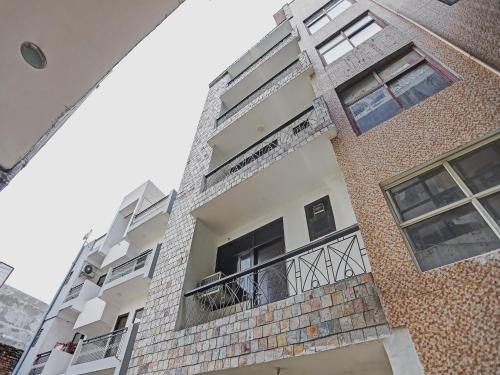 Collection O Agniv Residency Near Saket Metro