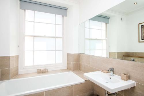 Your Stay Bristol Beaufort House - image 4