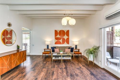 room detail thumbnail 2