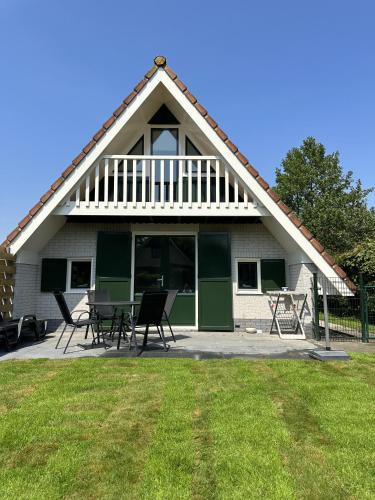 B&B Oostmahorn - vakantiehuis Lieke Lauwersmeer met sauna - Bed and Breakfast Oostmahorn