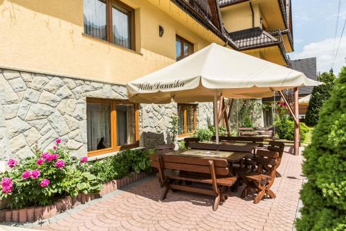 Garten, Willa Danuśka -Znana i Lubiana (Willa Danuska -Znana i Lubiana) in Guty