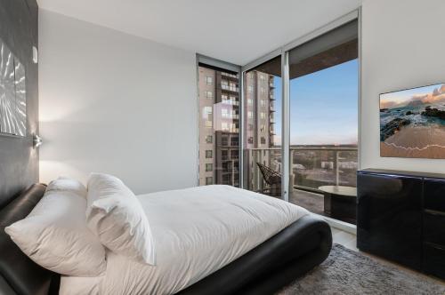 2 BR Amazing Panoramic View on Rainey Street in Austin, USA