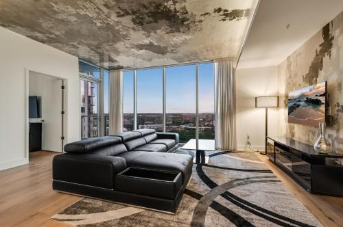 2 BR Amazing Panoramic View on Rainey Street in Austin, USA