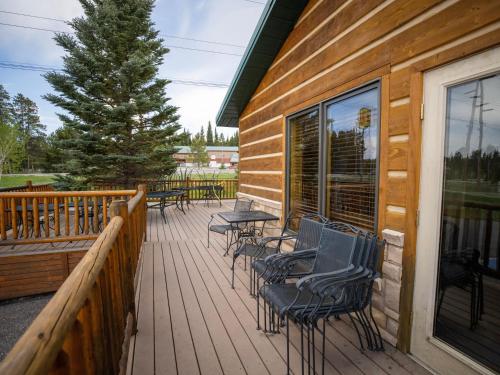 Mountain Vista Hotel in West Yellowstone, USA
