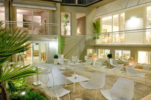 設施, HOTEL TRIONFAL - Fronte Mare - Vicinissimi al Centro in 米蘭馬瑞提那