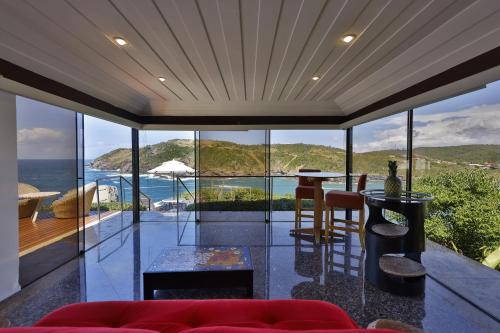 Окрестности, Cliffside Luxury Inn in Армасан-дус-Бузиус