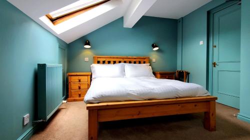 Holmwood House Guest Accommodation - image 11
