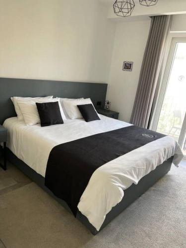 Double Room image 10