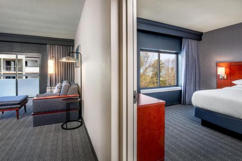 Courtyard by Marriott Boston Andover