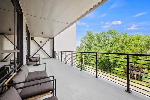 Just Listed: Chestnut Hill Modern House for Sale With Great Views