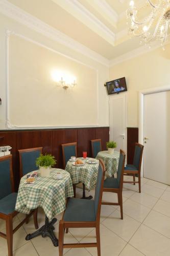 Hotel Chicago - image 11