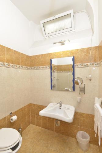 Hotel Chicago - image 3