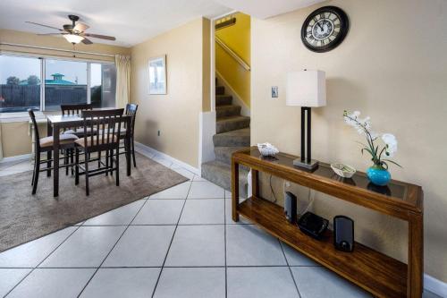 Seaspray Condos 102A - main image