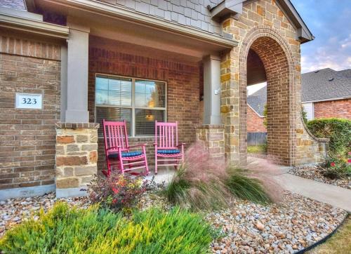 Casa Theodore COZY Comfortable Spacious INCREDIBLY CONVENIENT 5-Star Location in Georgetown, USA
