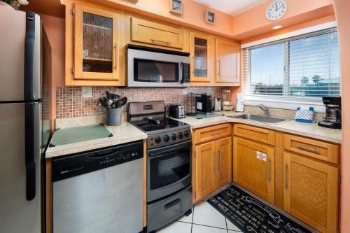 Seaspray Condos 105B - image 7