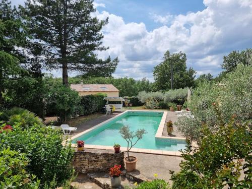 Gîte avec Piscine au cœur de la Vallée de la Cèze - Saint-Laurent-de-Carnols