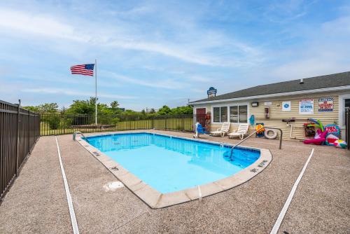 Days Inn & Suites by Wyndham Dundee - image 10