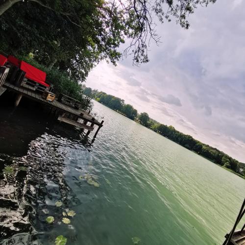 Tweet Tohuus in Feldberger Seenlandschaft