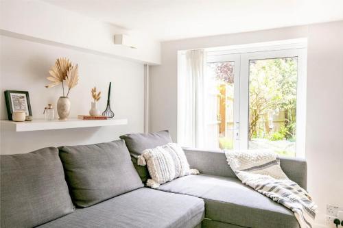 Garden flat on leafy Cator Estate in Blackheath, Londýn (fotografie 2)