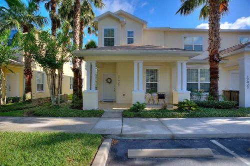 Placid Retreat Near Disney Orlando, FL in Orlando, USA