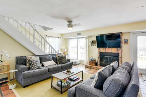 Quaint Beach House with Ocean-View Deck and BBQ! - image 7