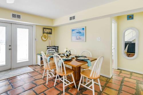 Quaint Beach House with Ocean-View Deck and BBQ! - image 14