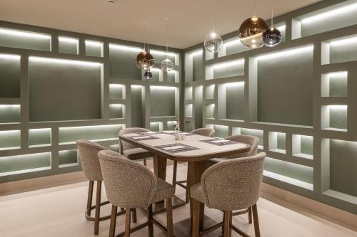 Holiday Inn Thessaloniki an IHG Hotel - image 11