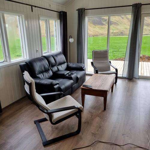 Cottage - two bedrooms in Bolstadarhlid