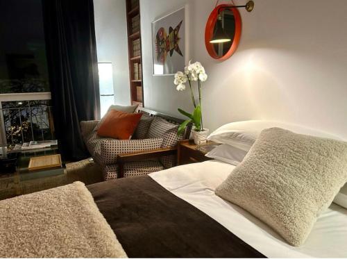 Niko Rooms