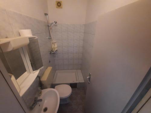Apartments with parking space Makarska - 12211 - image 5