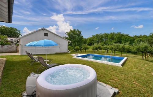 Stunning Home In Senkovec With Outdoor Swimming Pool