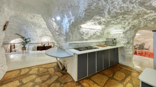 virtuve, Desert Hideaway - White Cliffs in White Cliffs