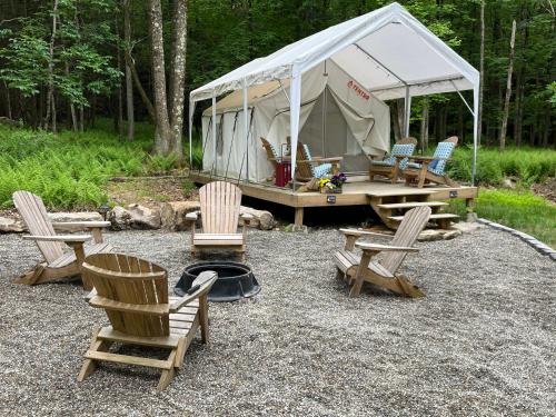 Tentrr Signature Site - Four Oaks at Camp Temike - image 2