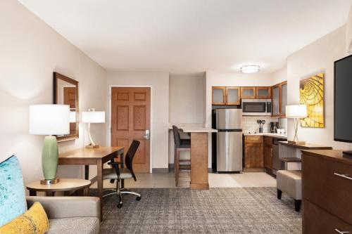 Staybridge Suites Fort Wayne