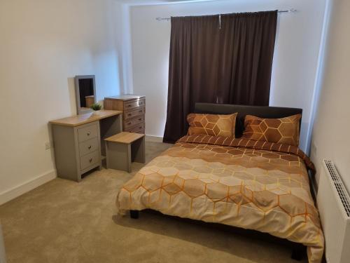 A Spacious and Hearty 2BD Swindon stay