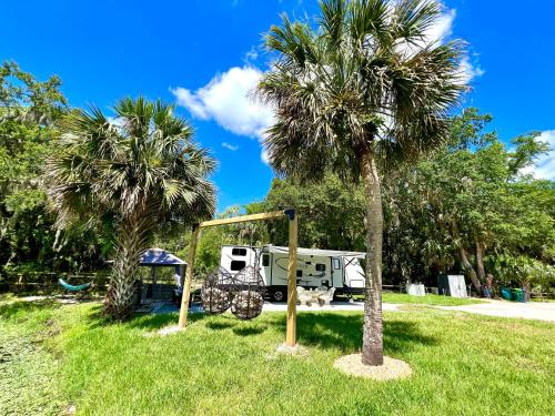 Lake front RV experience close to port Canaveral and Kennedy space center