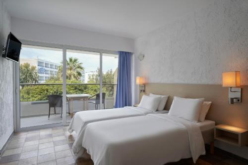 Two-Bedroom Apartment room in The Apartments by Esperia