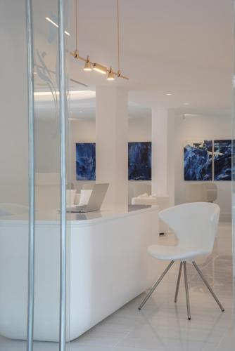 Petasos Town Hotel - image 6