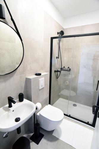 Commodious house in Rijeka with 5 bedrooms, Rijeka (Foto 10)
